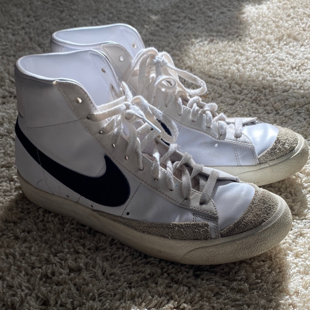 Men’s Nike Blazers - Picture 8 of 8